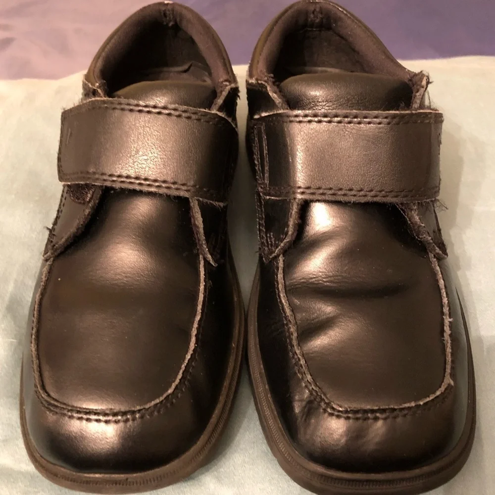 Sperry Topsider black leather slip on dress shoes